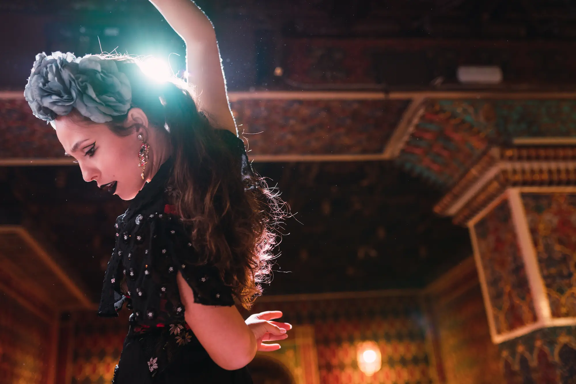 Espectáculo de flamenco contemporáneo en teatro